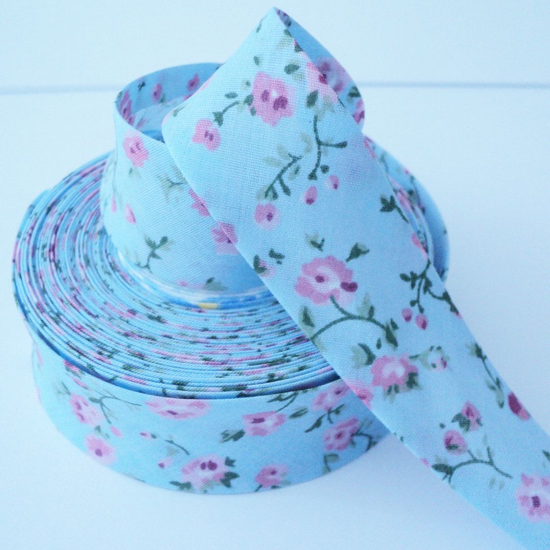 FAVOURITE FABRICS FLORAL BIAS BINDING 25mm WIDE LOTS OF DESIGNS